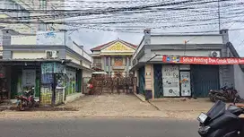 Rumah Sultan berikut 2 ruko