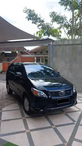 Toyota Innova 2.0 Type G Manual 2012