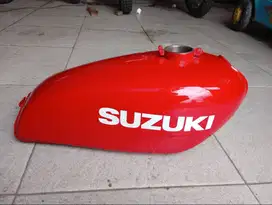 Tangki bensin Suzuki TS 125 th 77/duster baru ori