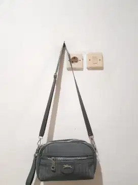 Sling bag kecil (abu-abu)