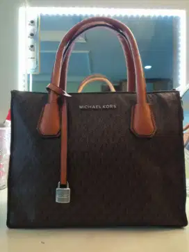 Tas fashion wanita
