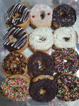 Dibutuhkan baker berpengalaman untuk produksi donat donut pabrik