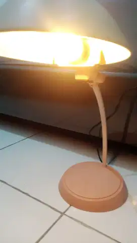 Lampu belajar jadul