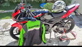 Kawasaki Ninja RR New 2014 Full Original KM Rendah