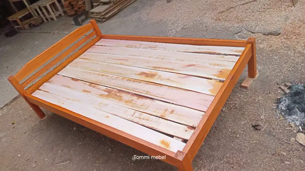 Dipan kayu single 90x200