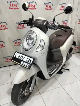 SCOOPY Prestige 2023