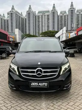 Mercedes Benz V 220 Hitam 2016