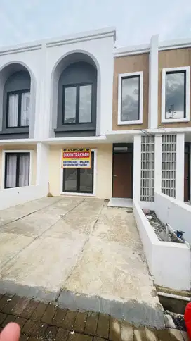 Dikontrakkan Rumah Lokasi Padalarang - Jawa Barat (Dekat Stasiun KCIC)