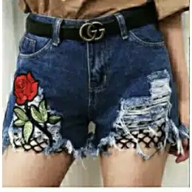 Celana pendek hotpans Jeans