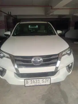 Di jual fortuner 2019, butuh jual cepat