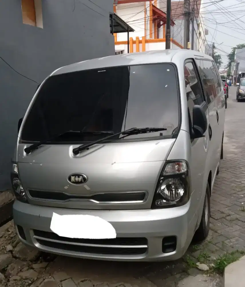 Kia Travello 2014 KM rendah terawat
