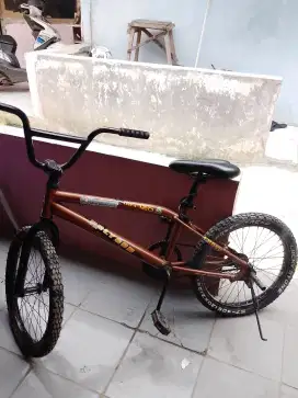 Sepeda BMX Polygon original