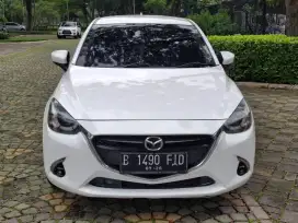 MAZDA 2 GT AT KM 79 RB Tahun 2012 warna Putih