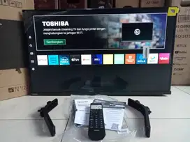 TV LED TOSHIBA SMART TV LIKE NEW LENGKAP COCOK UNTUK HADIAH ULTAH DLL