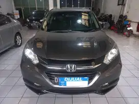 Honda HRV E 1.5 Matic Thn 2015