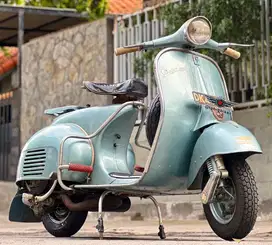 Vespa tua VBA 150 France