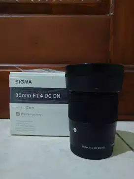 Lensa SIGMA E 30mm f1.4 fullset mulus, MURAH!! NEGO!!