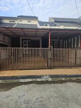 Disewakan Murah Rumah 2 Lantai Furnished