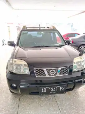 Nissan X-Tril 2.5 XT/AT type bensin NIK 2006. HITAM