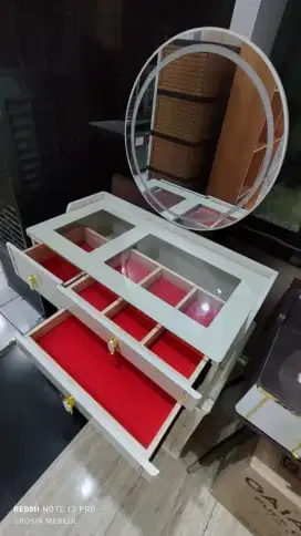 Mnga meja rias trbaru L idi siap order redy beekulitas  trbaru