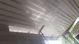 Tukang bangunan dan perbaikan atap bocor