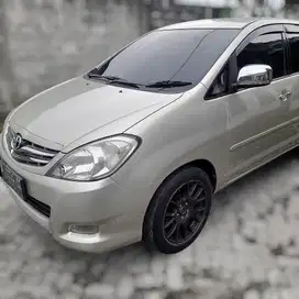 Toyota Kijang Innova 2005 Bensin