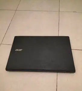 Laptop Acer travelmate gaming core i5 -8gb+256-vga 2gb