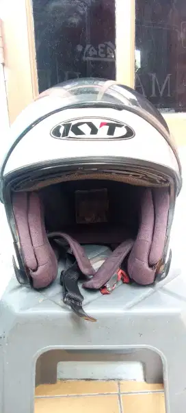 Helm KYT Kyoto Size XL