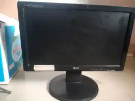 LG Monitor FLATRON W1642S Jadul