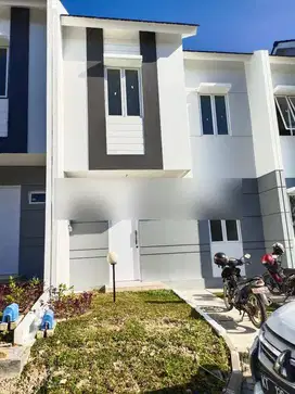 RUMAH MINIMALIS 2 LANTAI DENGAN TAMBAHAN TANAH YANG CUKUP LUAS