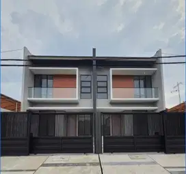 Rumah NEW 100% Kertajaya Indah Tengah