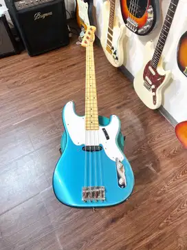 Squier Precision Classic Vibe 50s Lake Placid Blue