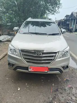 Jual mobil kijang Innova