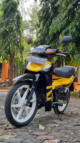 Satria 120ru, 2001 hitam kuning