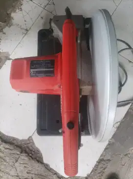 Mesin potong Maktek MT 243