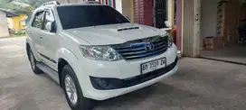 Fortuner G automatic 2011