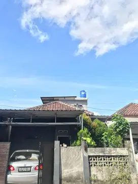 DIJUAL RUMAH 2 LANTAI 2KT 2KM