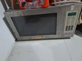 Dijual Microwave kondisi masih menyala normal