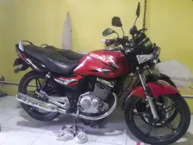 SUZUKI THUNDER 2006