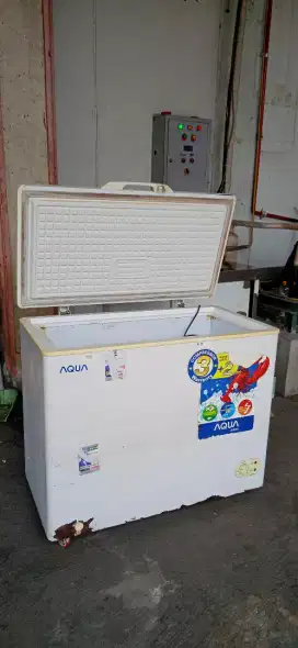 Dijual Freezer 200 Ltr