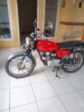 Honda CB 100 tahun 1973