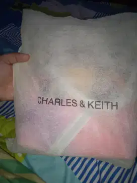 Dijual tas wanita murah Charles keith