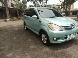 DAIHATSU XENIA XI MT 2009