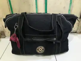 Tas kipling besar siap pake minat ambil di rumah