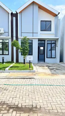 RUMAH 2 LANTAI DEKAT KAMPUS POLTEK UJUNG PANDANG KOTA MAKASSAR