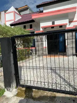 DIJUAL RUMAH TENGAH KOTA BERNUANSA MINIMALIS ELEGAN