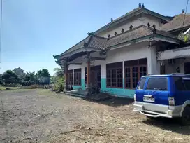 Rumah Usaha Poros Raya Propinsi Jembrana Denpasar Bali