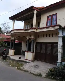 DIJUAL RUMAH 2 LANTAI SIAP HUNI LOKASI MUNGKID