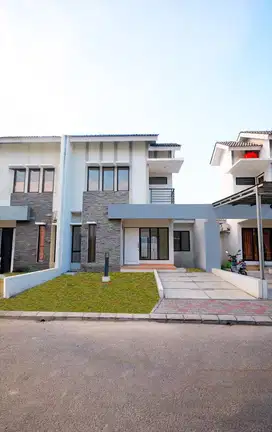 Rumah Siap Huni 2 Lantai di Cluster Primerose Galuhmas Karawang