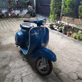 Vespa super 73  astuti